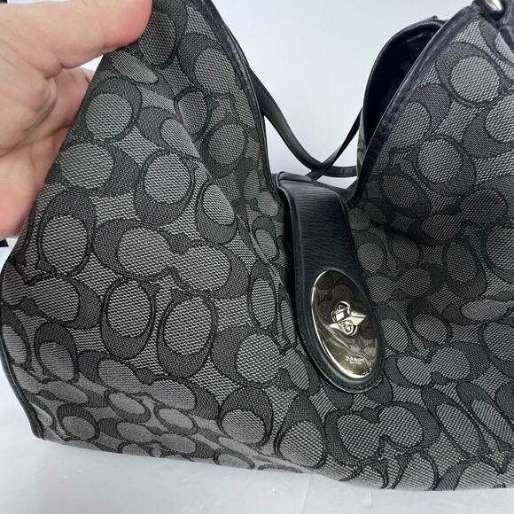 EUC Coach Outline SIGNATURE Carlyle Shoulder Bag BLACK SMOKE Silver Accents - Picture 5 of 12